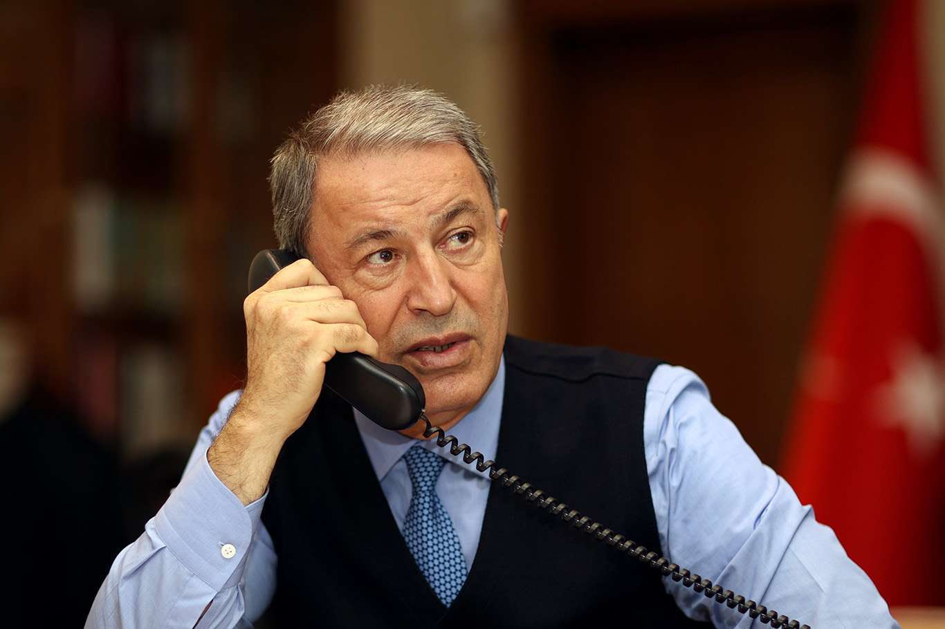 Turkish Defense Minister holds phone call with his US counterpart